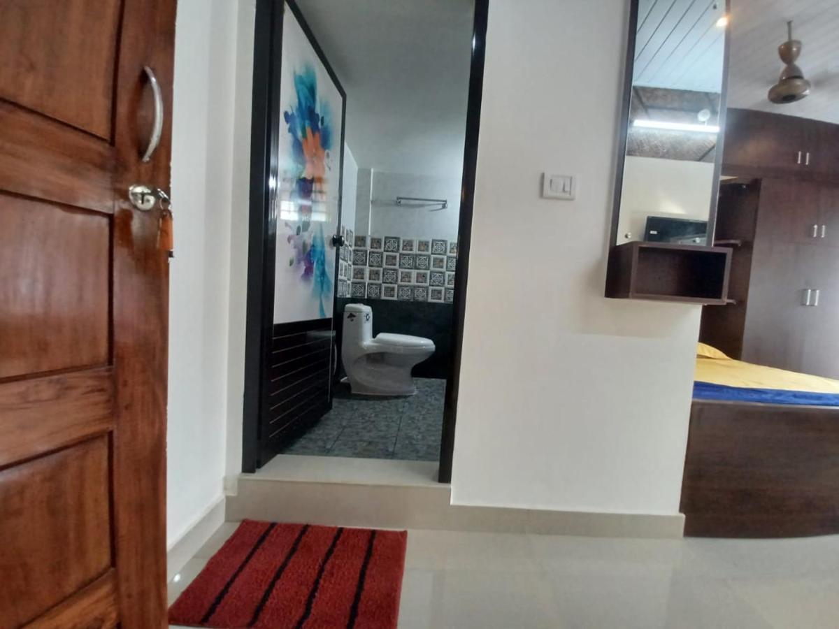 Jeena Motel Коллам Экстерьер фото